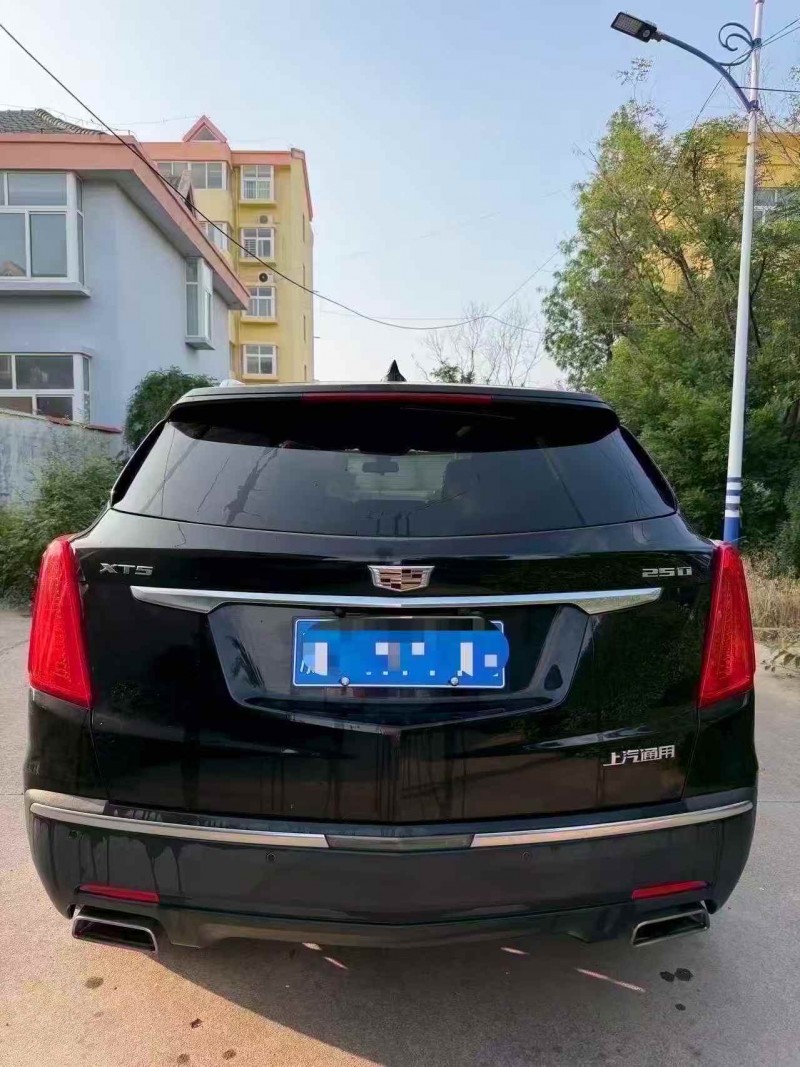 枣庄19年凯迪拉克XT59