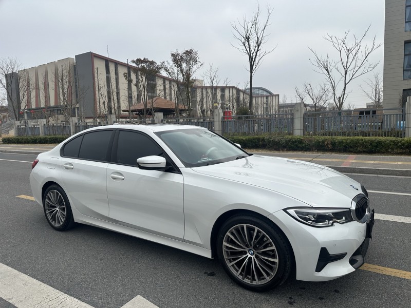 盐城21年宝马3系2
