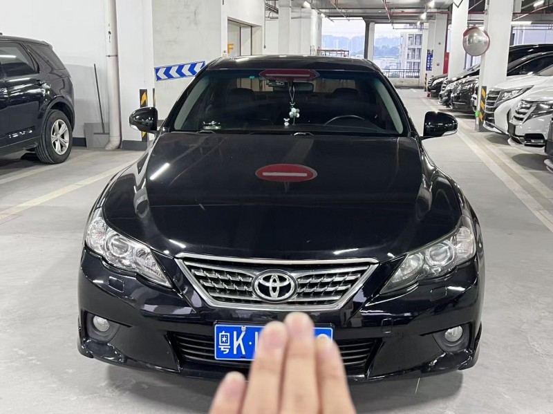 广州12年丰田锐志1