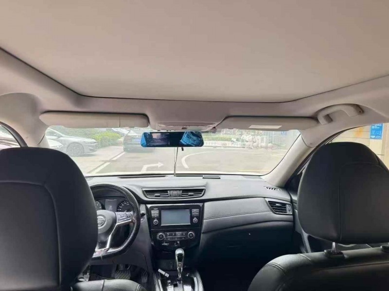 马鞍山17年日产奇骏5