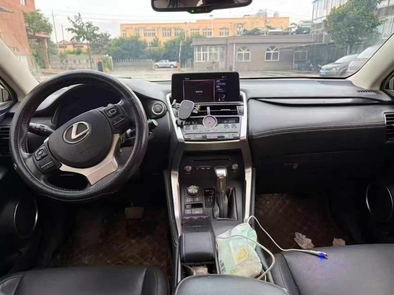 东营18年雷克萨斯NX5
