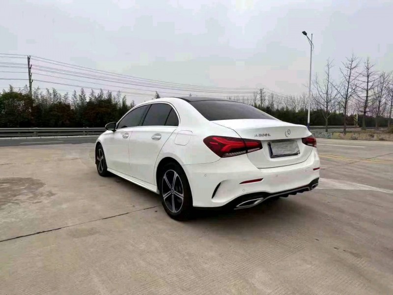 徐州23年奔驰A4