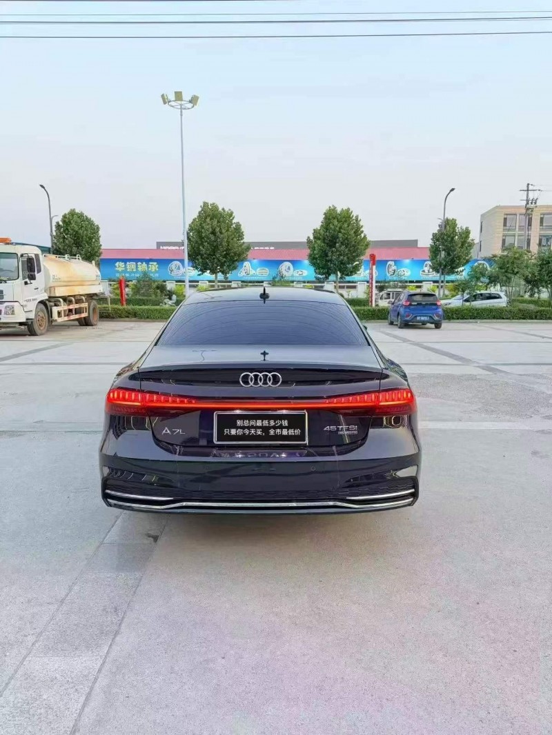 潍坊22年奥迪A7L9