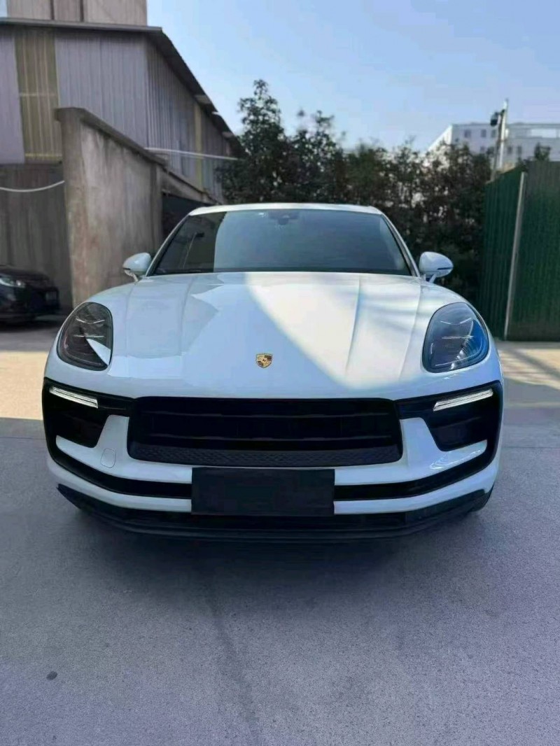 绍兴24年保时捷Macan1