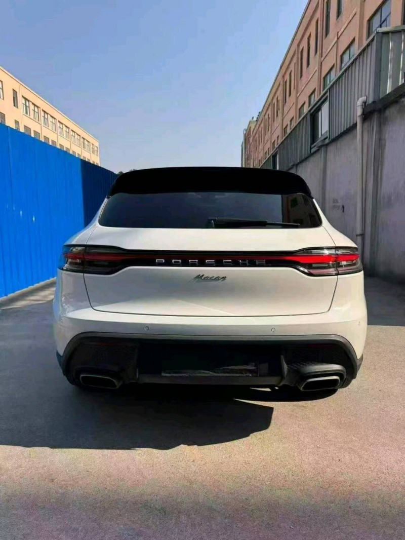 绍兴24年保时捷Macan3