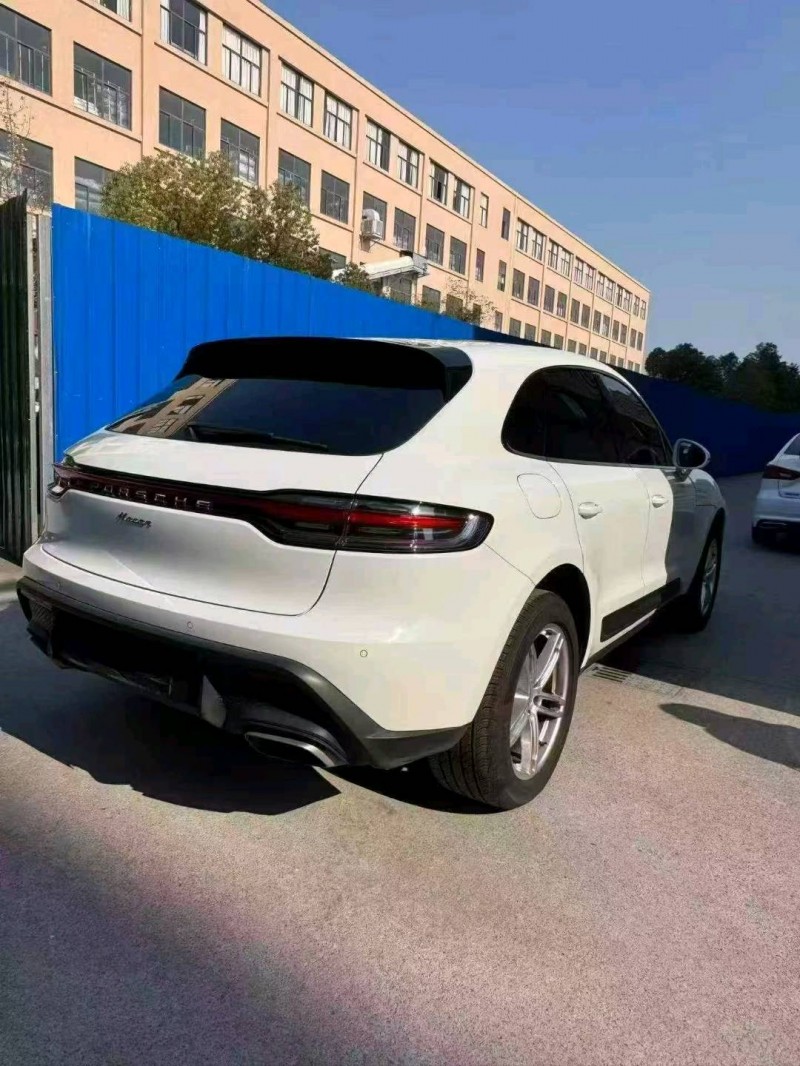 绍兴24年保时捷Macan5