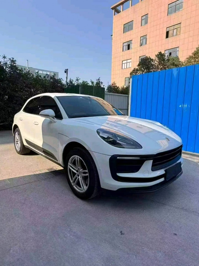 绍兴24年保时捷Macan6