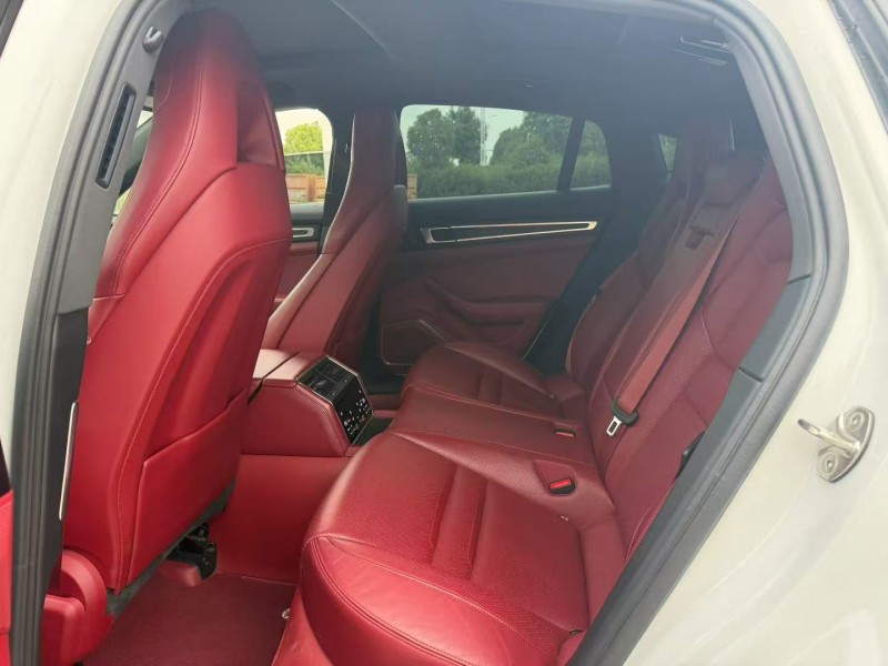 开封24年保时捷帕拉梅拉9