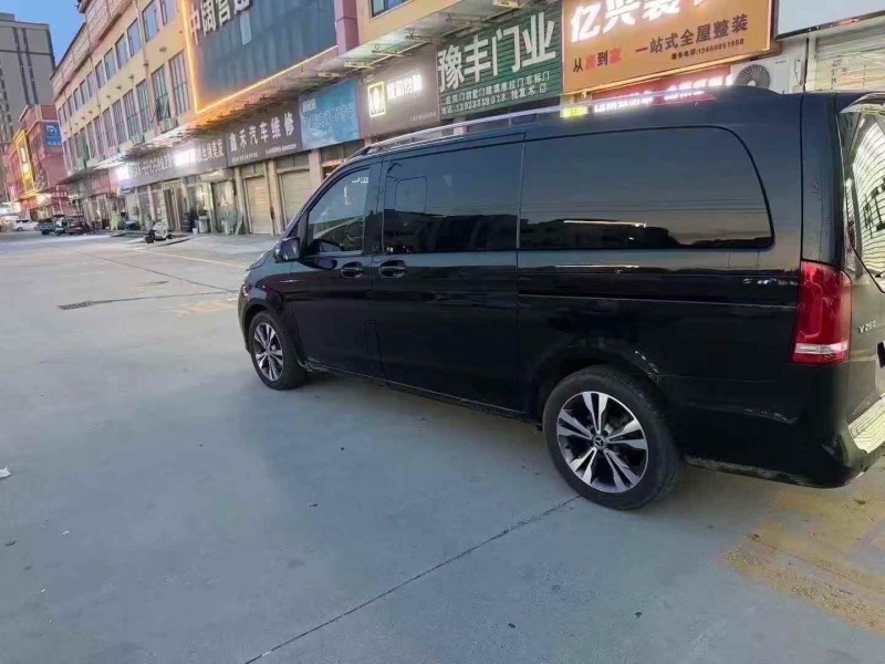 郑州19年奔驰V8