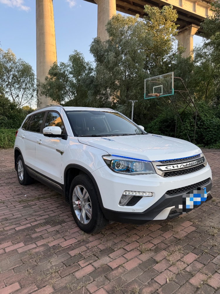 哈尔滨19年长安汽车CS753