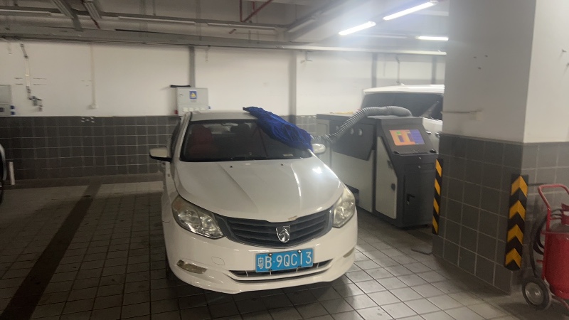 深圳13年寶駿6301