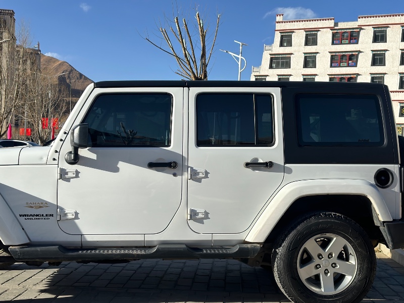 拉萨15年Jeep牧马人4