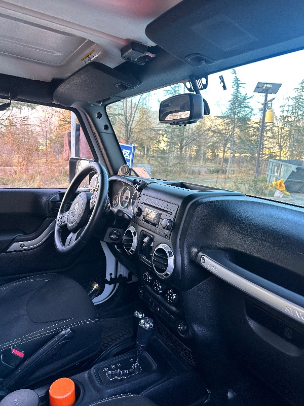 拉萨15年Jeep牧马人5