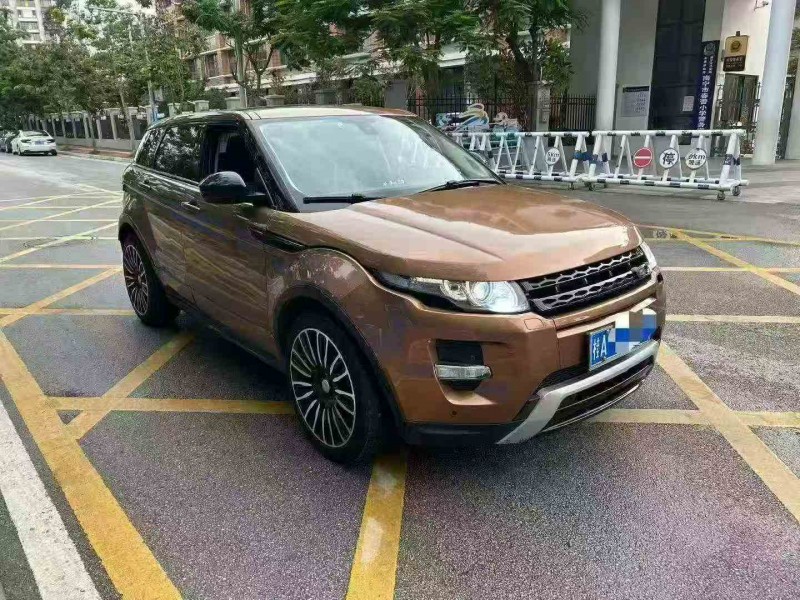 南宁14年路虎极光3