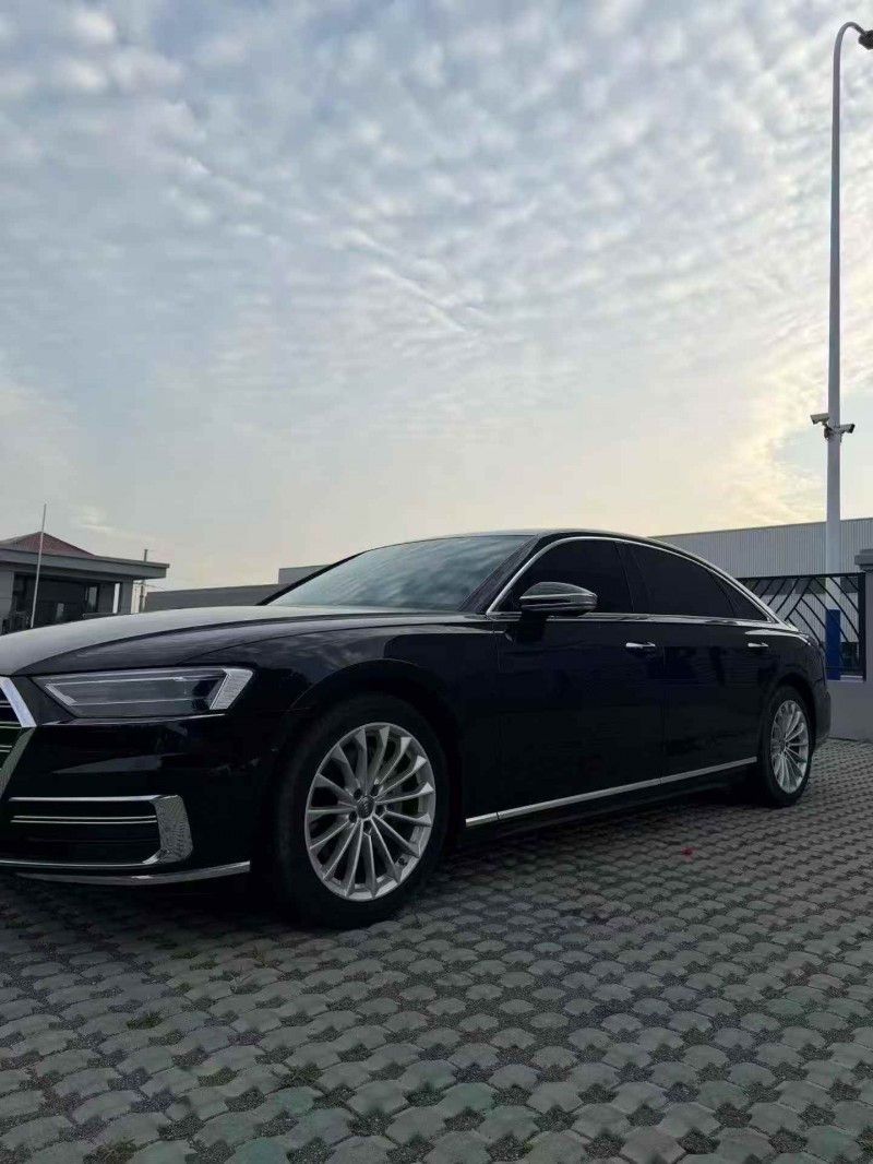 烟台20年奥迪A8L2