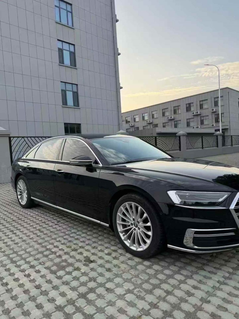 烟台20年奥迪A8L3