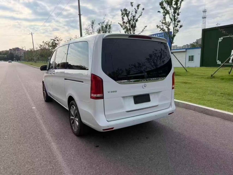 烟台20年奔驰V8