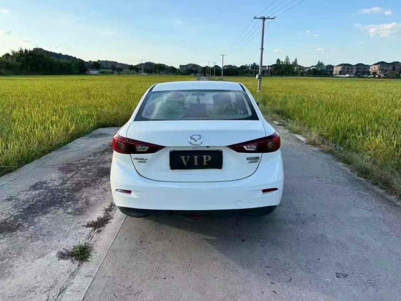 嘉兴16年马自达38
