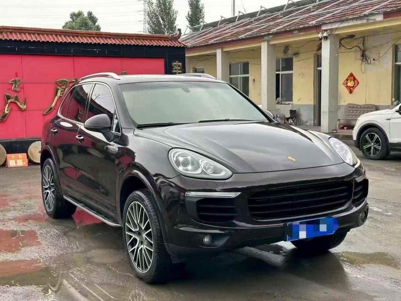 潍坊16年保时捷卡宴2