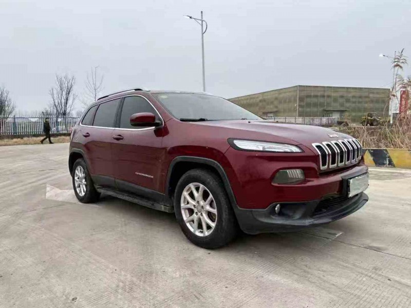 徐州16年Jeep自由光9