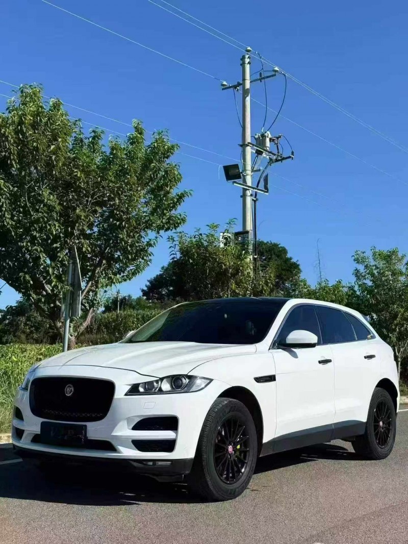 丽江17年捷豹F-PACE2