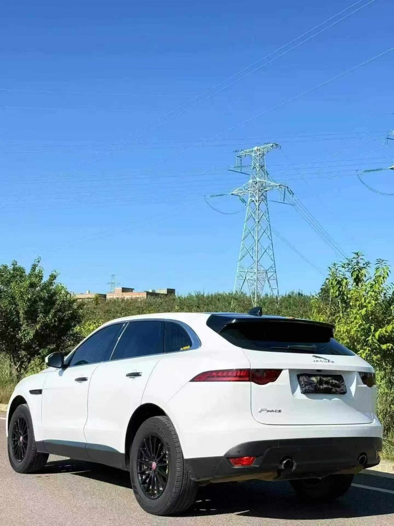 丽江17年捷豹F-PACE7