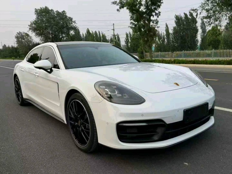 滨州22年保时捷帕拉梅拉2