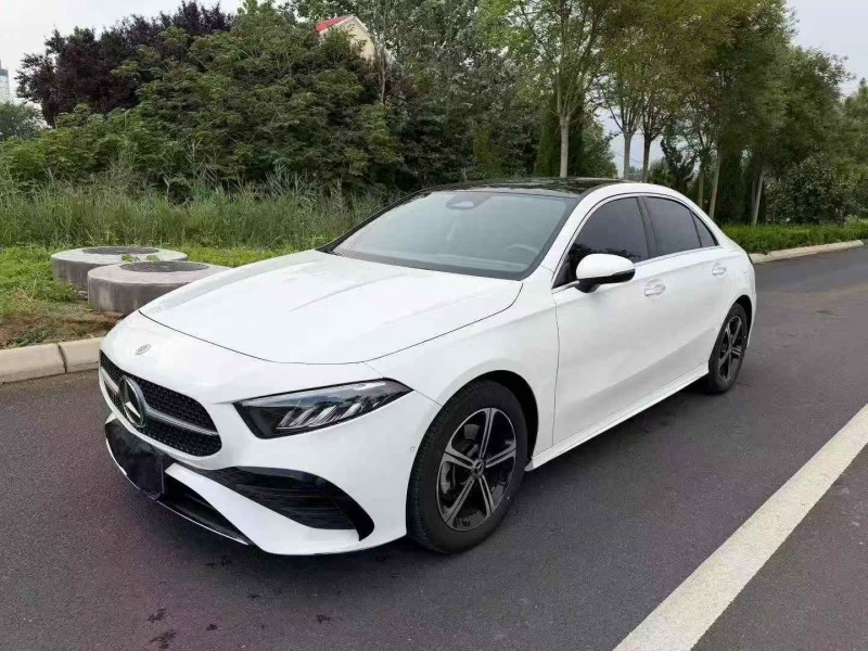 滨州23年奔驰A3