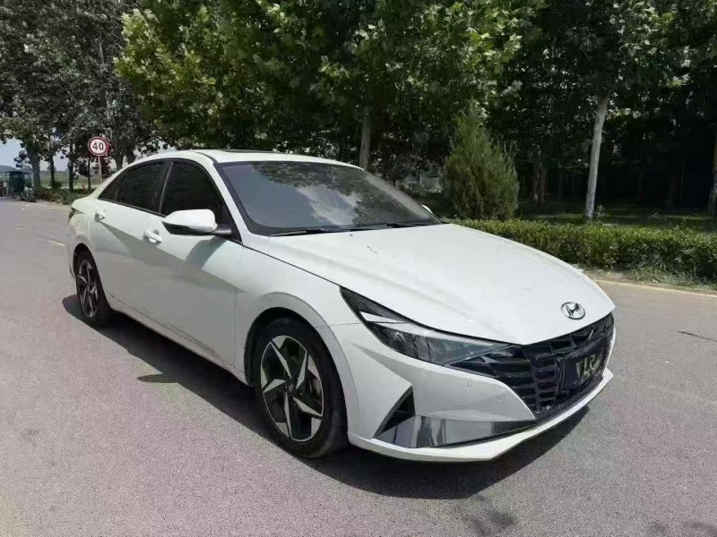 新乡24年现代伊兰特3