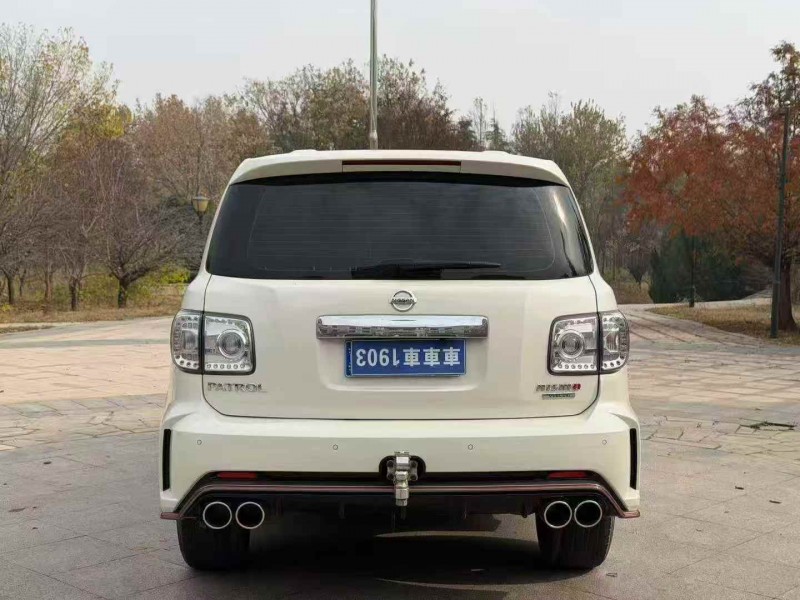 东营18年日产途乐9