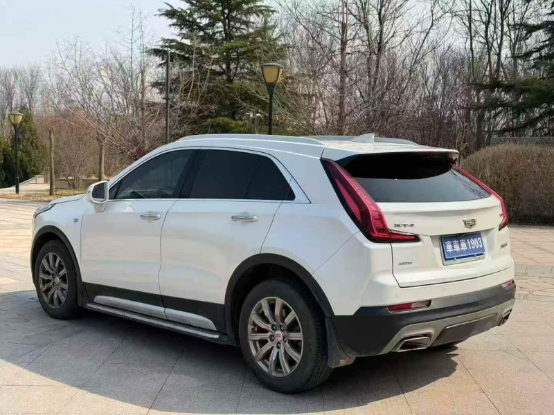 潍坊20年凯迪拉克XT47