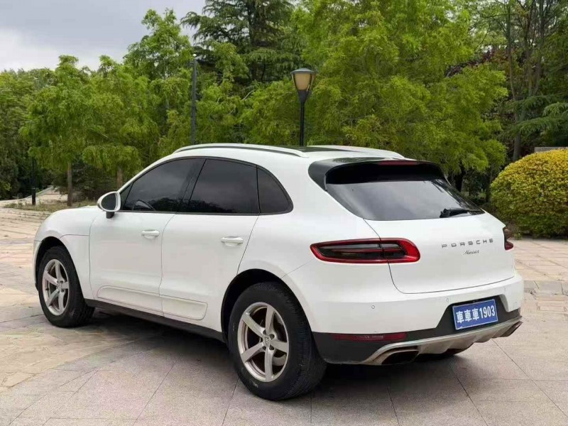 潍坊15年保时捷Macan8