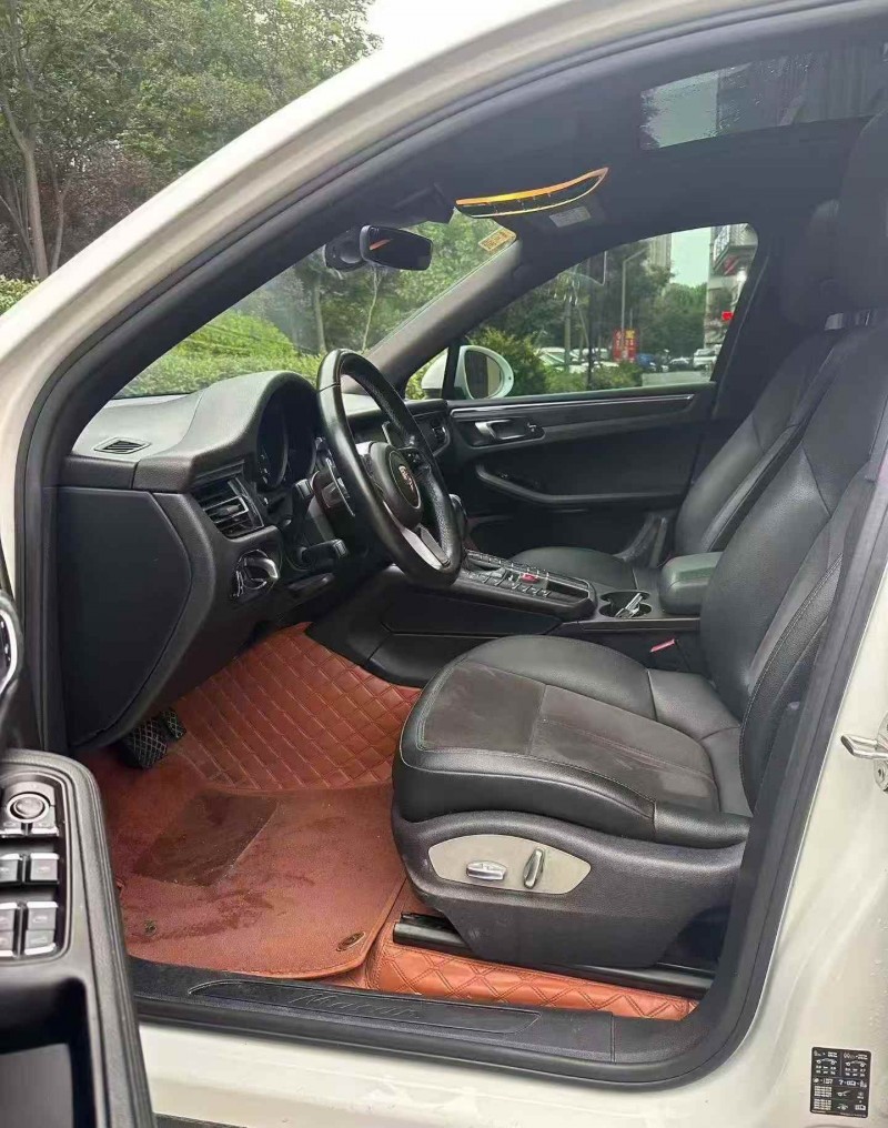 枣庄20年保时捷Macan6