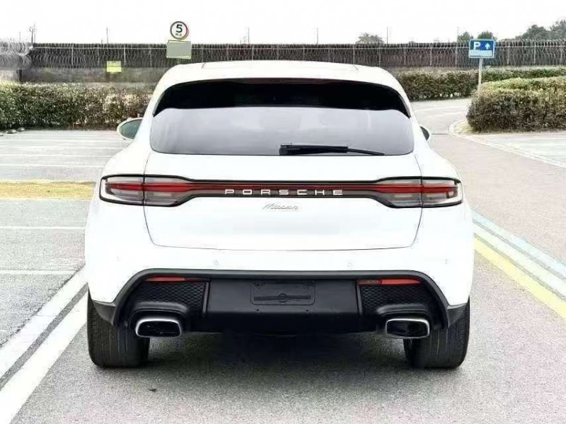 新余24年保时捷Macan9