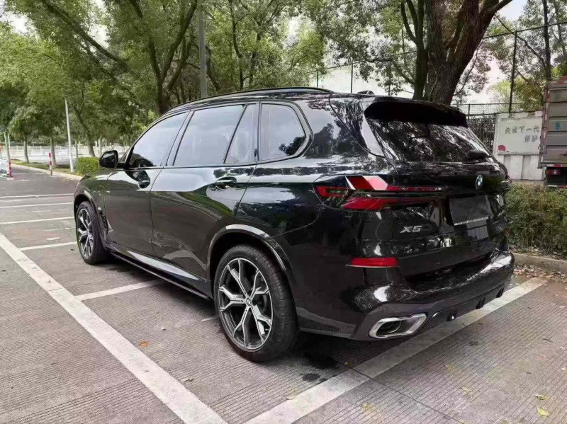 温州23年宝马X57