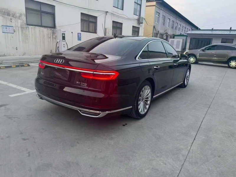 安阳21年奥迪A8L8