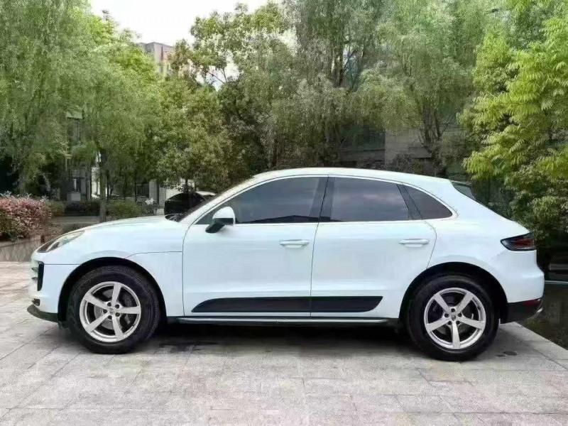 萍乡19年保时捷Macan9