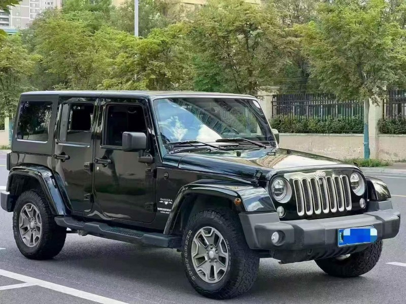 鹤壁18年Jeep牧马人2