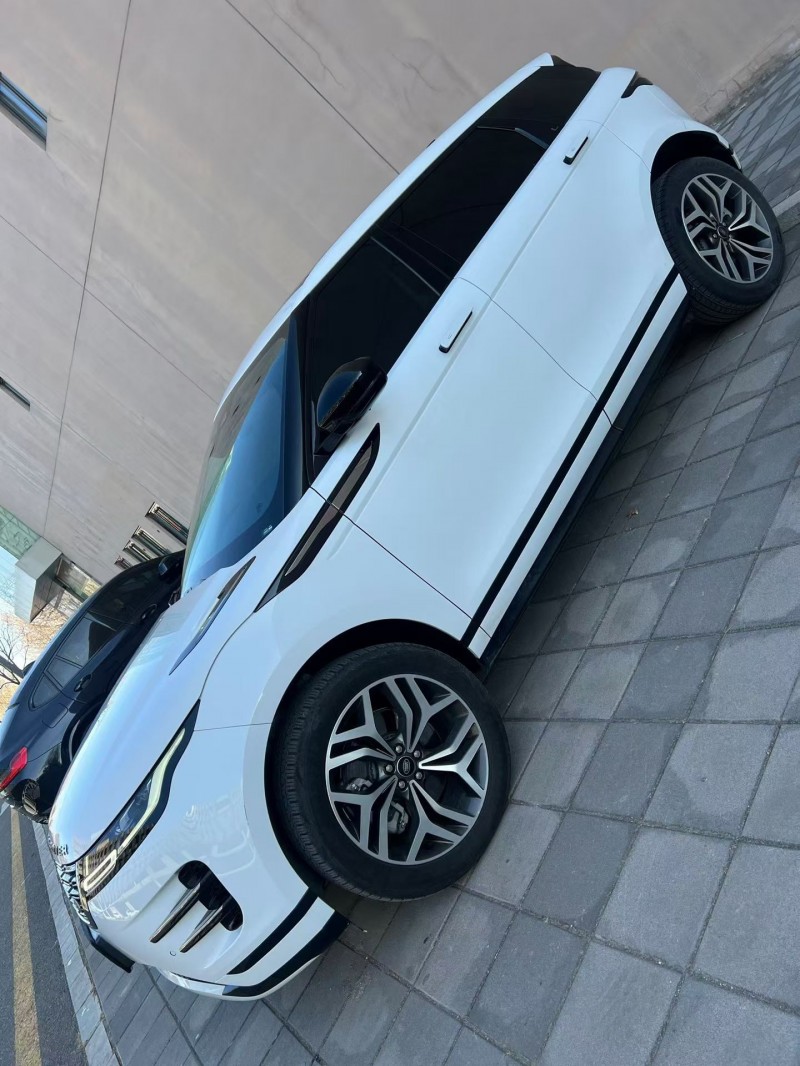 营口25年路虎极光2