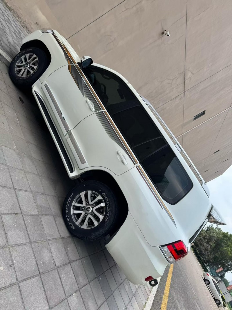 营口16年丰田兰德酷路泽9