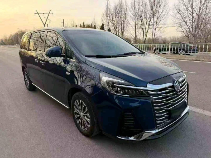滨州23年别克GL82