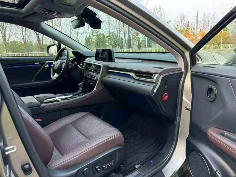 滨州22年雷克萨斯RX8