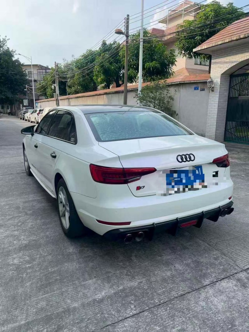 广州17年奥迪A4L8