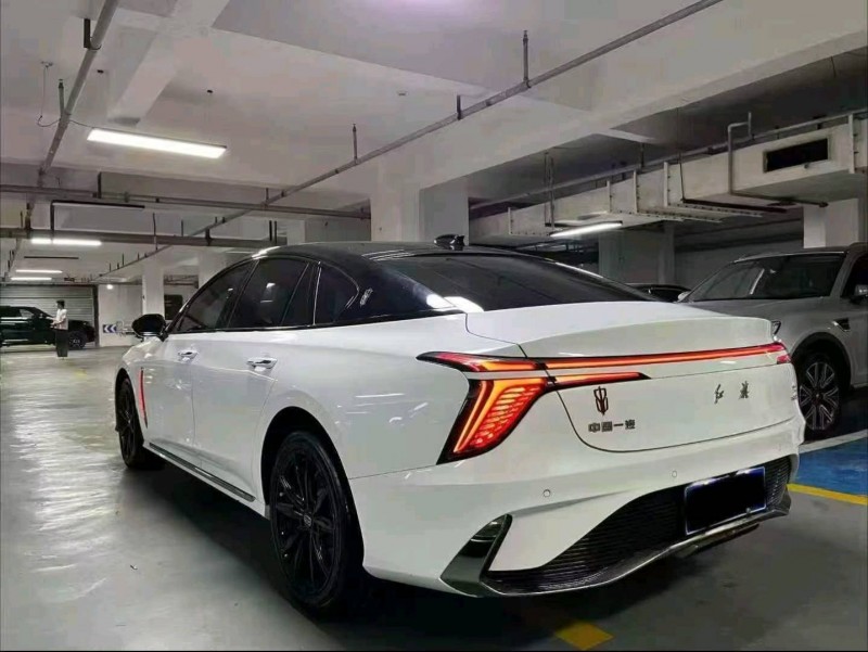 成都24年红旗H68