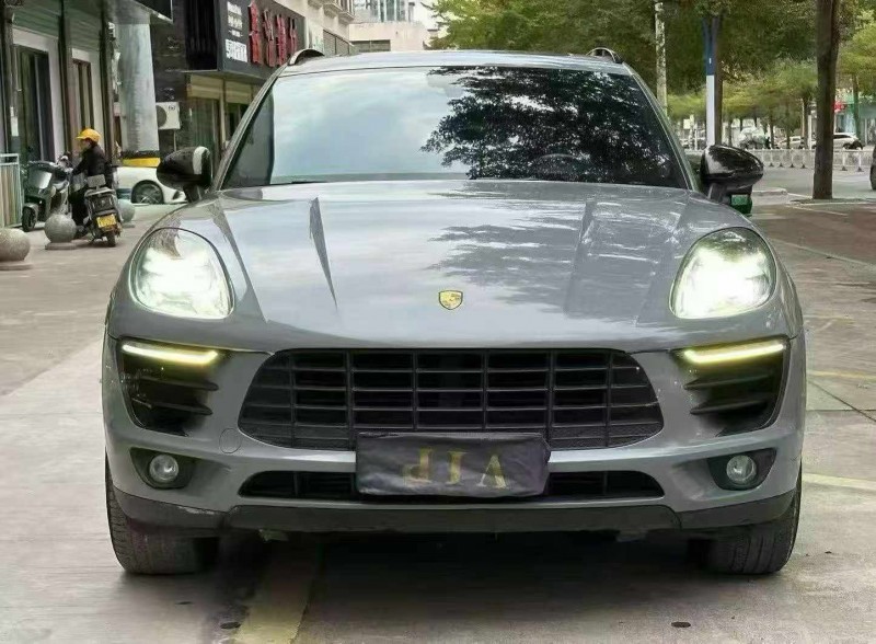 泉州16年保时捷Macan1