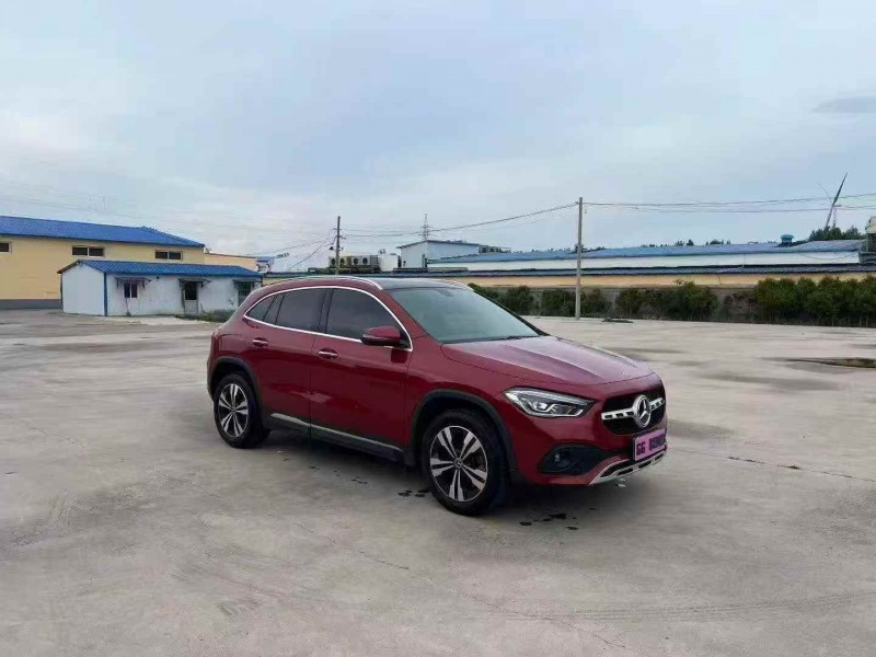 青岛21年奔驰GLA3