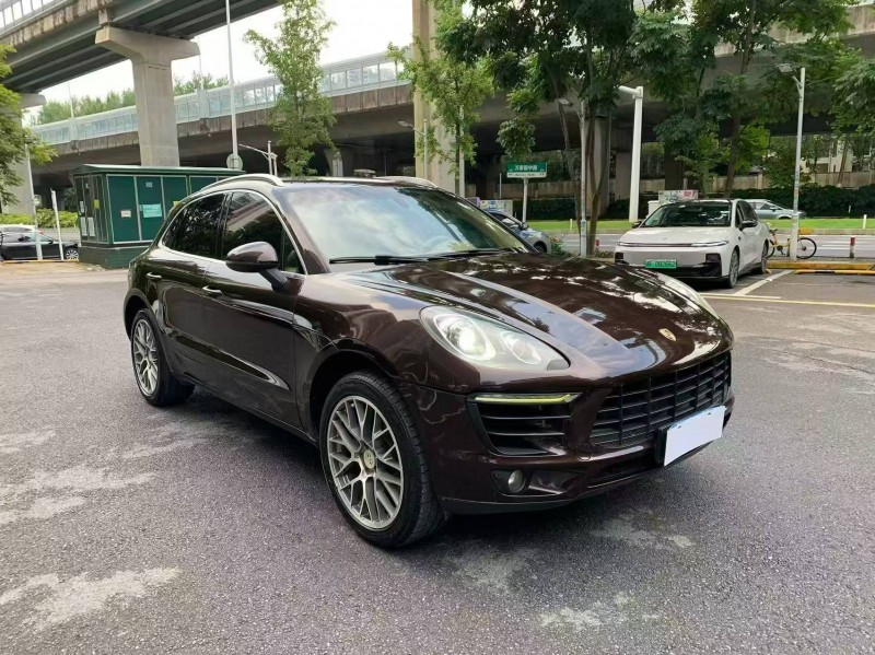 长沙15年保时捷Macan2