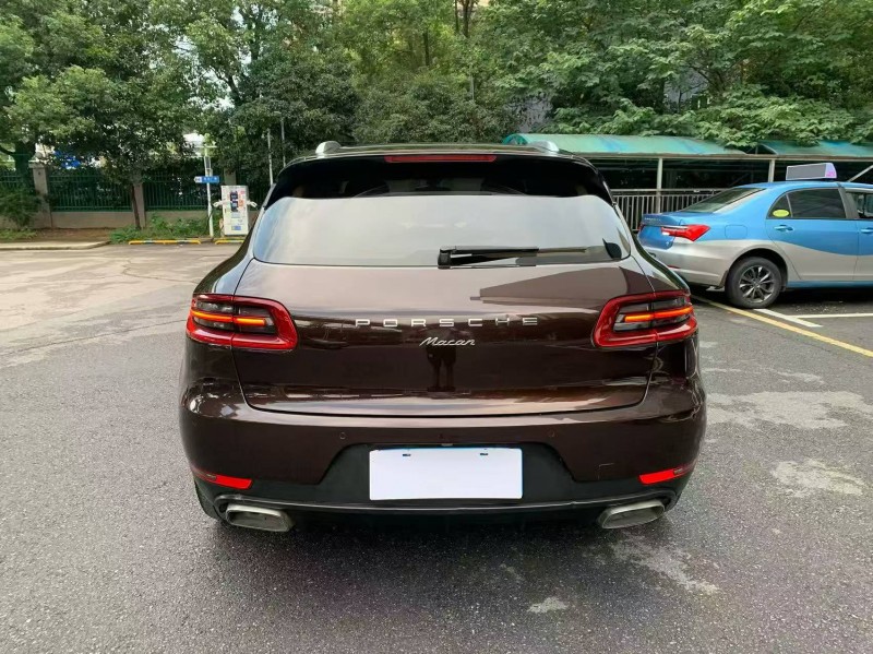 长沙15年保时捷Macan5