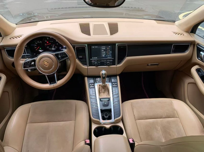 长沙15年保时捷Macan9