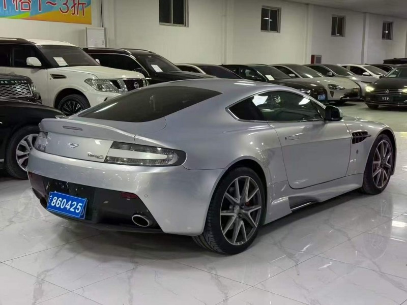 廊坊13年阿斯顿·马丁V8 Vantage5